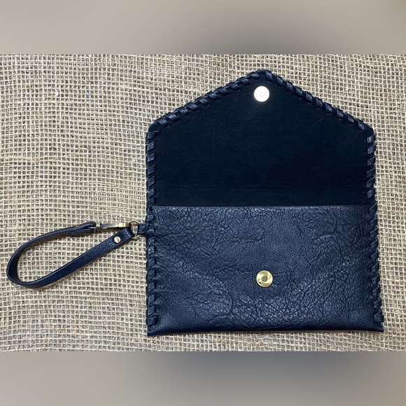 Clutch/Purse/Wallet/Wristlet Black Faux Leather Wrist Strap w/Clasp - Picture 3 of 4